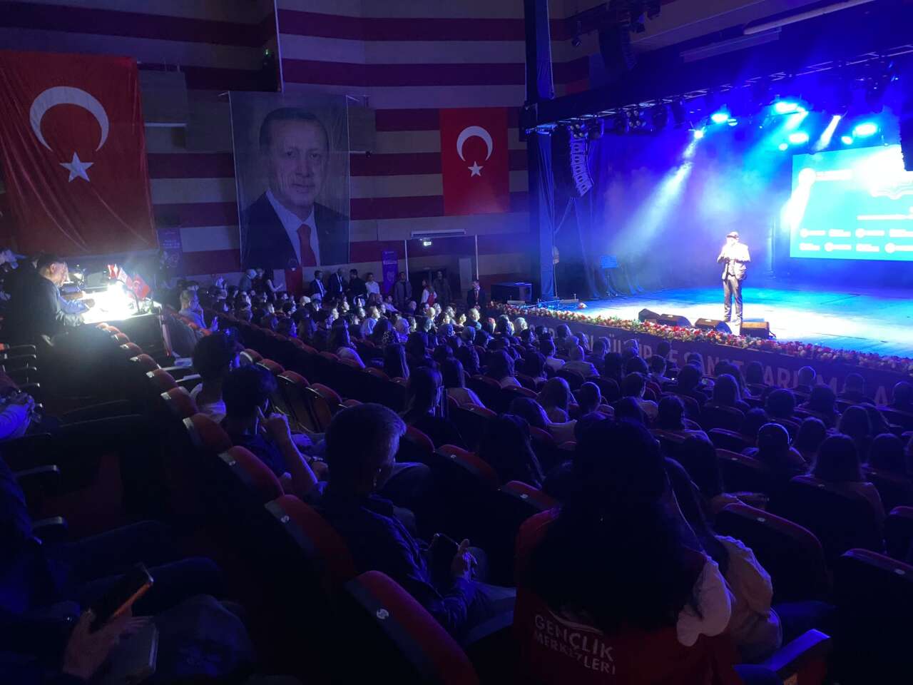 Muğla’da Gençler Şiir Okudu: Bölge Finallerinde Duygu Dolu Anlar 2